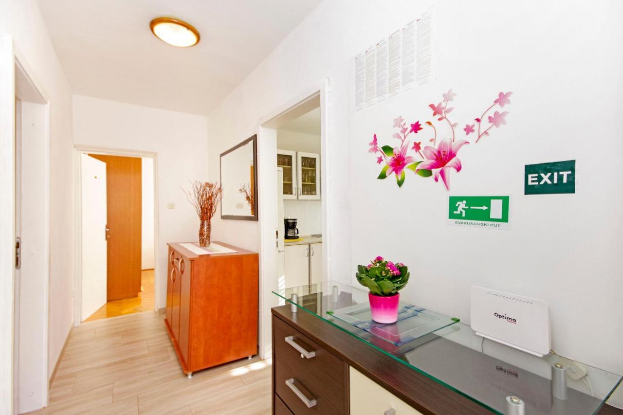 Apartment Danica Makarska Esterno foto